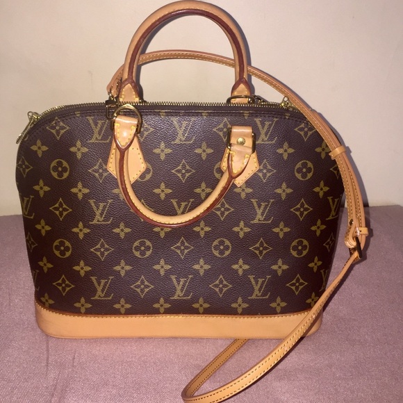 Louis Vuitton Handbags - 🔥 Gorgeous Classic Authentic Louis Vuitton Alma